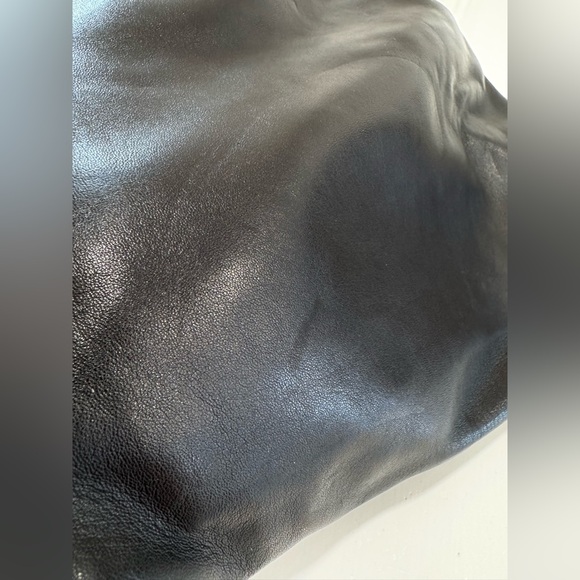 THE ROW Leather Angy Shoulder Bag in Black - Picture 9 of 16